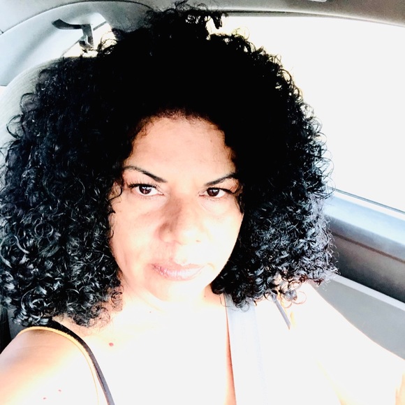 Meet your AMBASSADOR  Posher, Nonny ❤️ - Picture 5 of 9